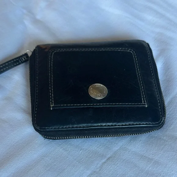 Coach Black Pebbled Leather Zip Around Wallet - Picture 3 of 8